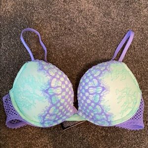 Bombshell Bra- Victoria Secret